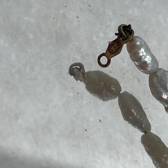 14k gold and pearl bracelet - Picture 3 of 4